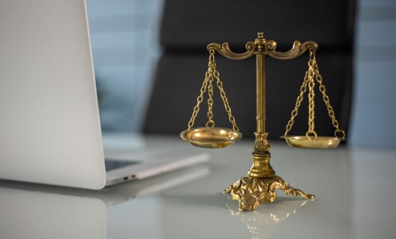 lawyer fee percentage legality